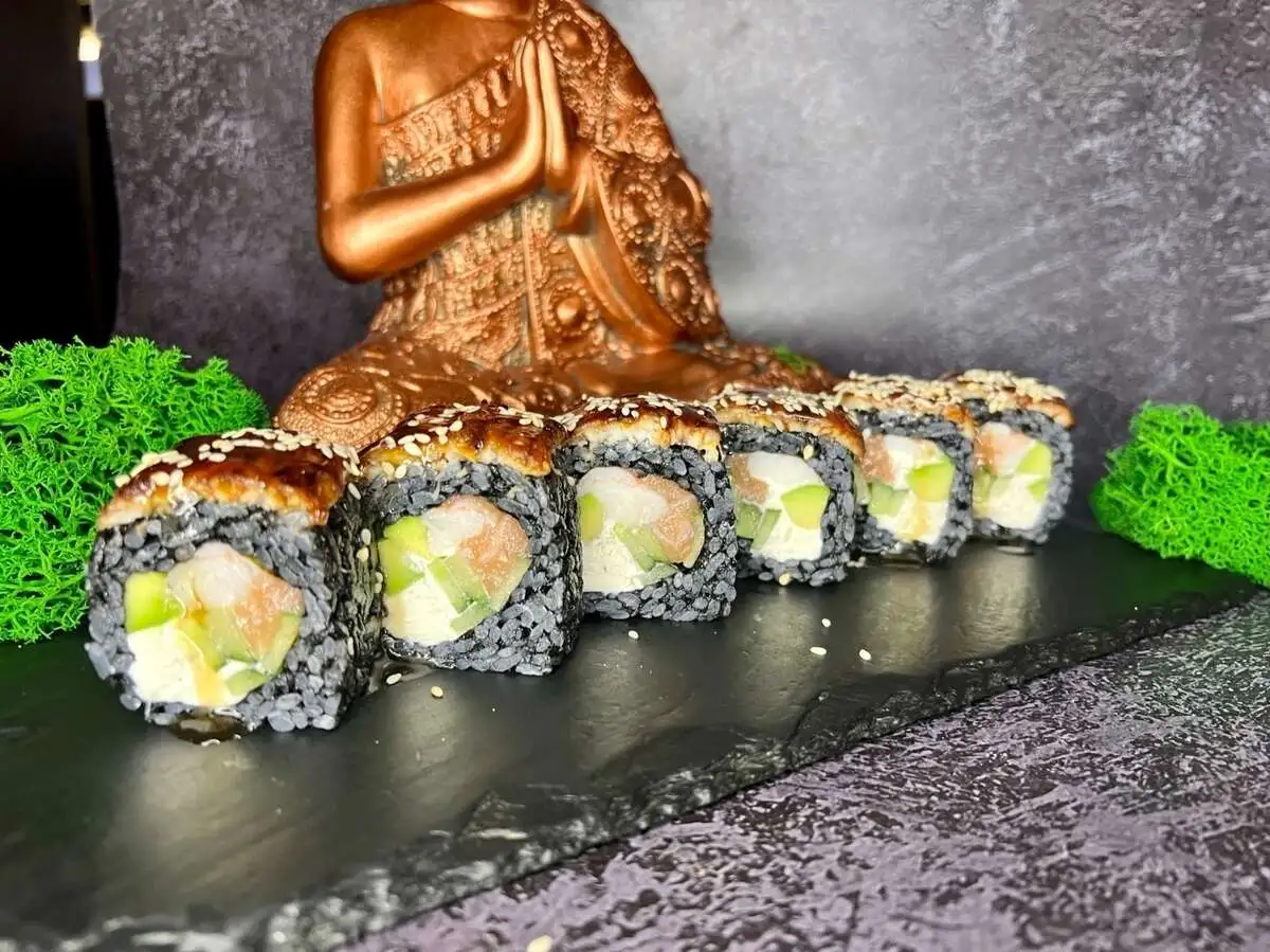 Ролл Черный дракон