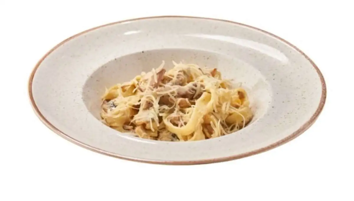 Феттучине с говядиной и грибами