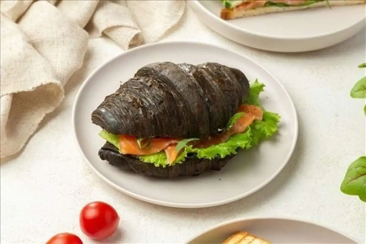 Сэндвич ЧЕРНЫЙ круассан