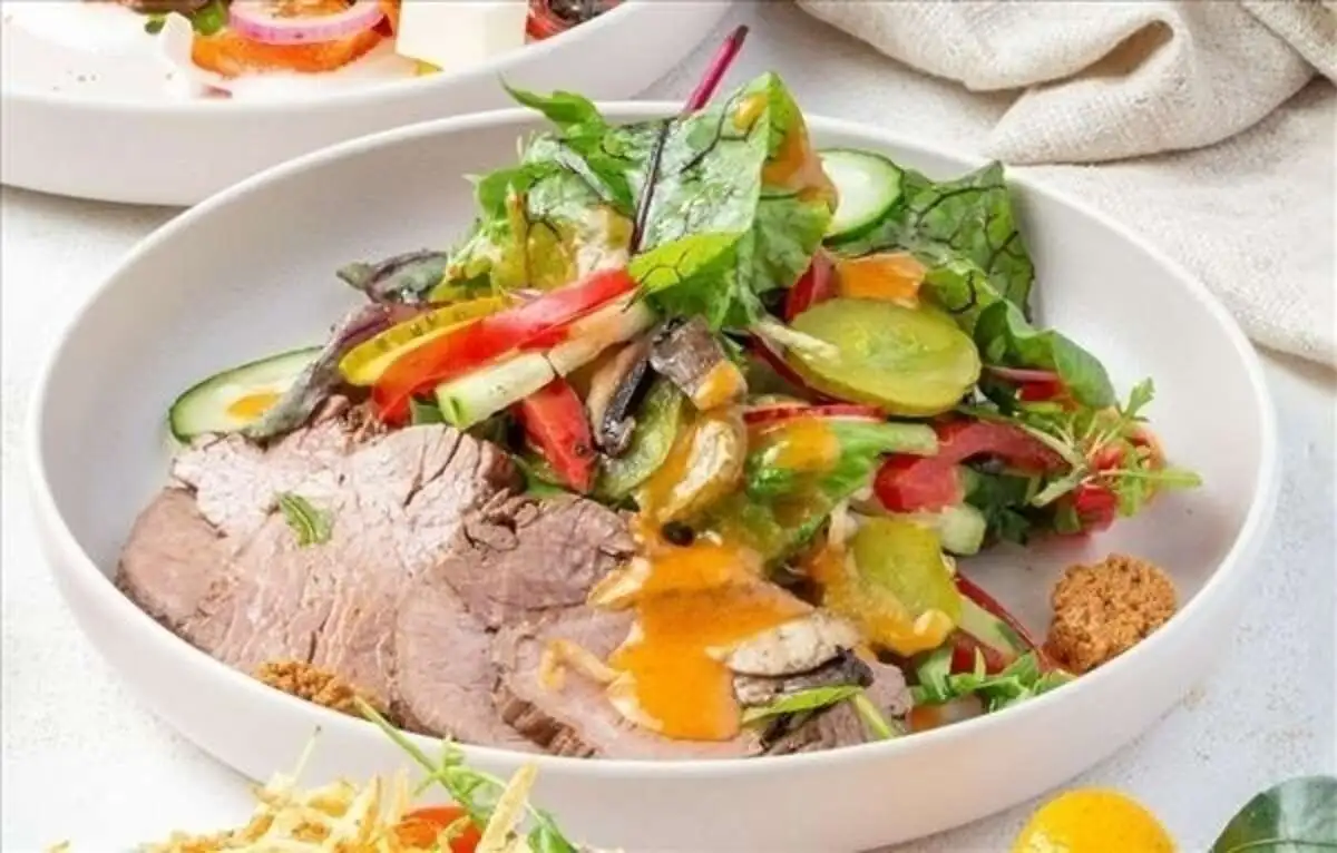 Салат с ростбифом