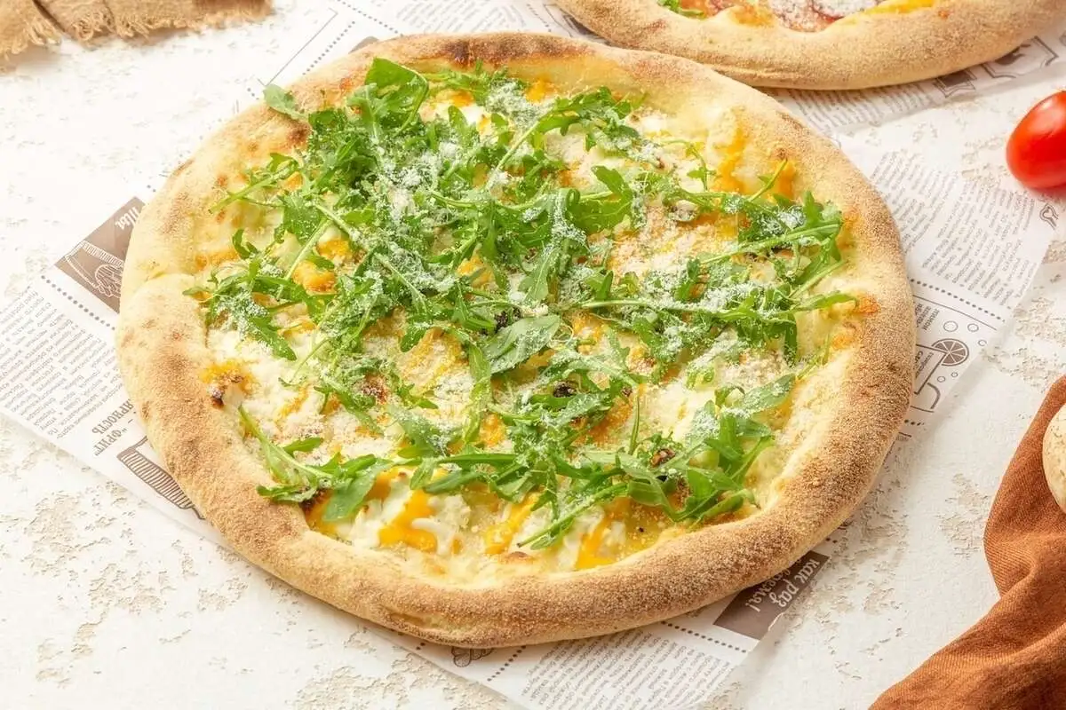 Пицца сырная