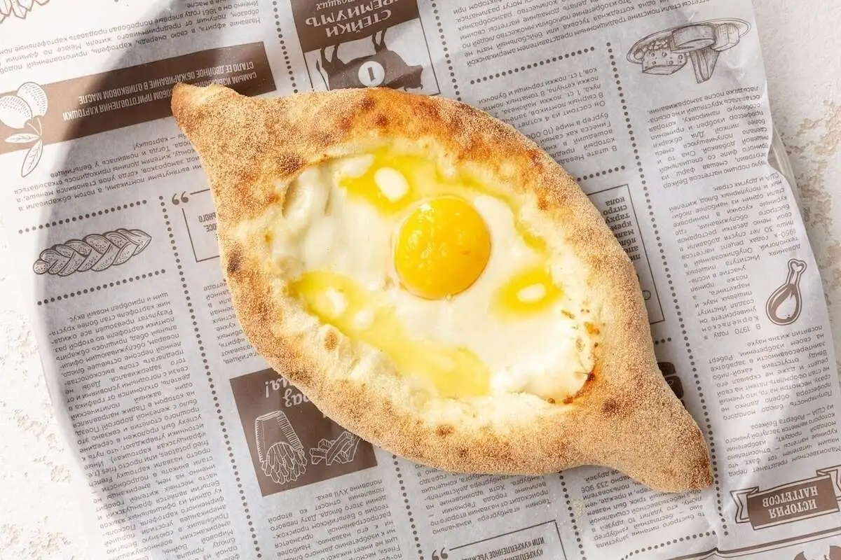 Хачапури по-аджарски