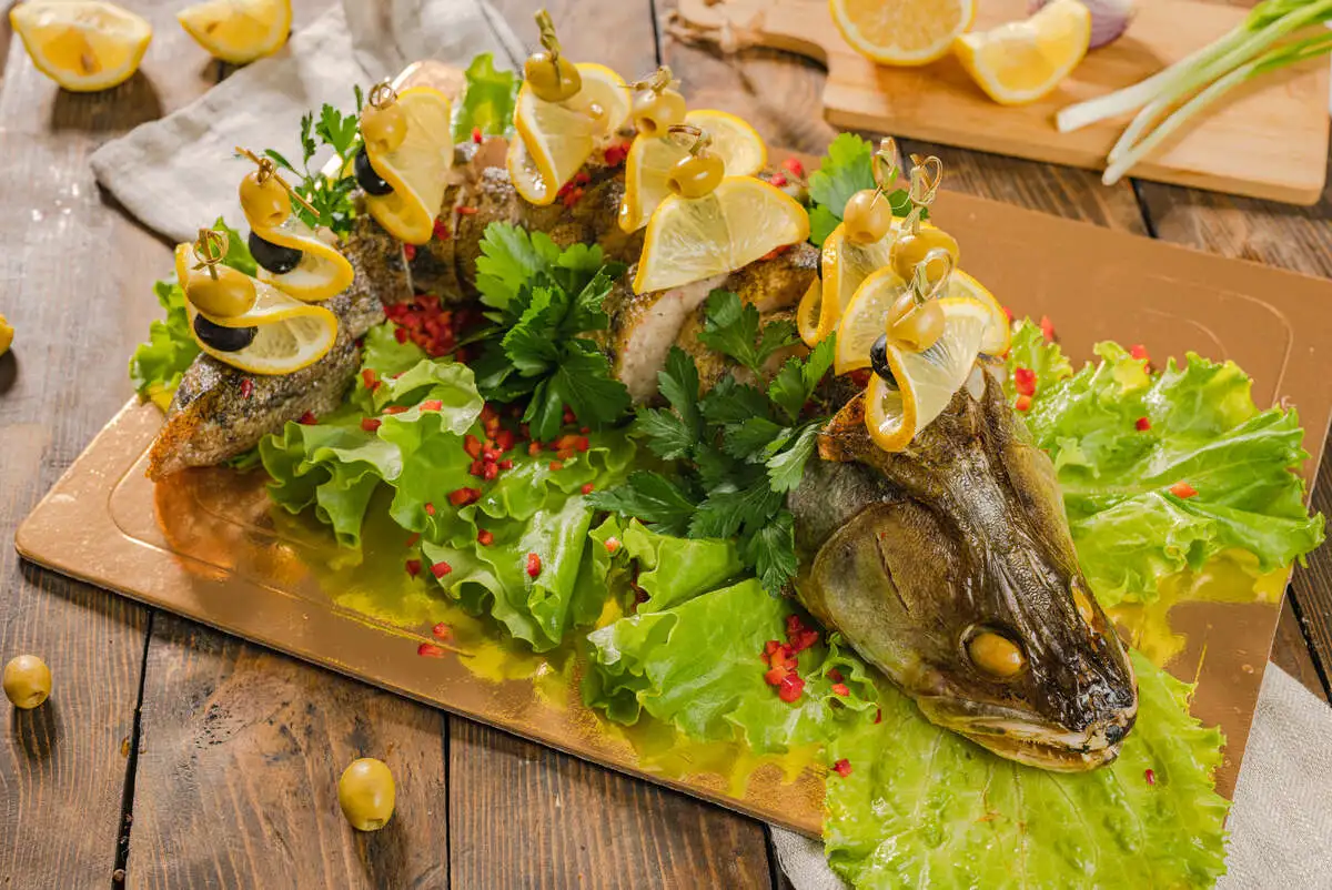 Судак фаршированный