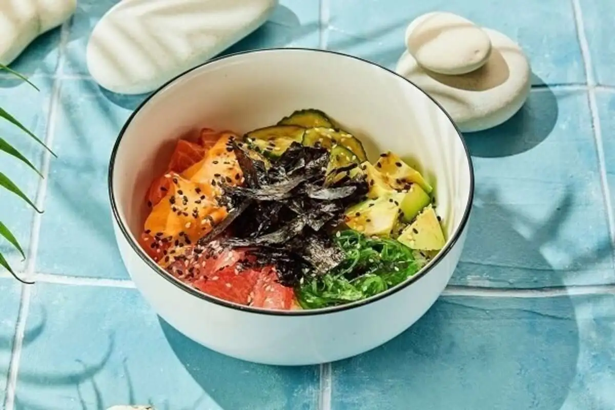 Поке с лососем