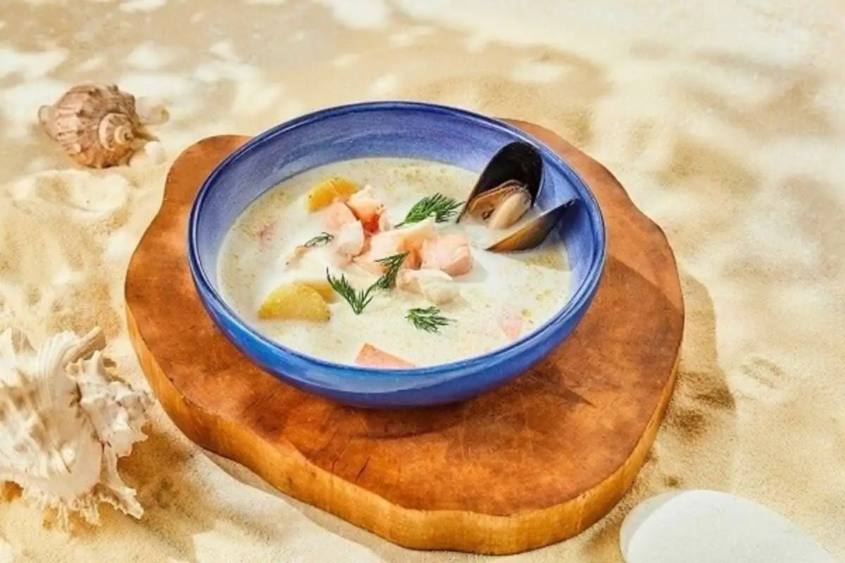 Уха на угольных сливках