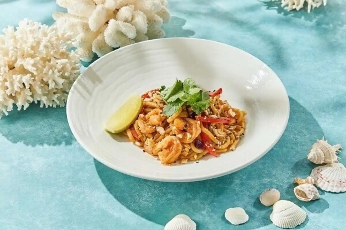 Азиатская лапша с цыплёнком