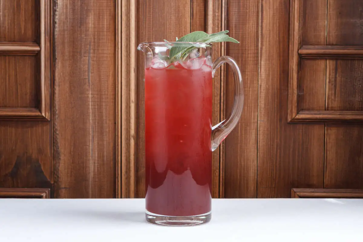 Лимонад смородина-шалфей