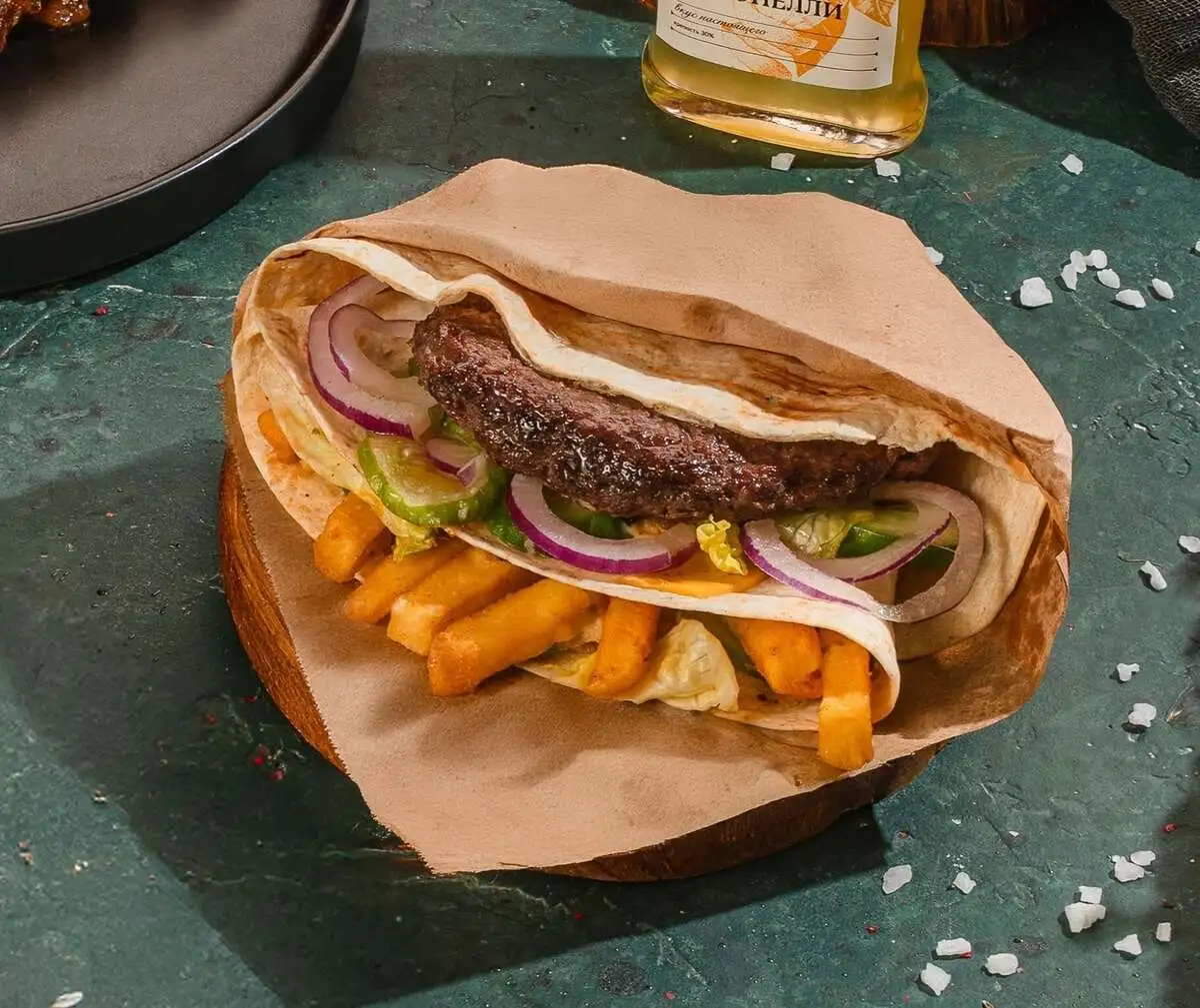 Тако с говядиной и фри