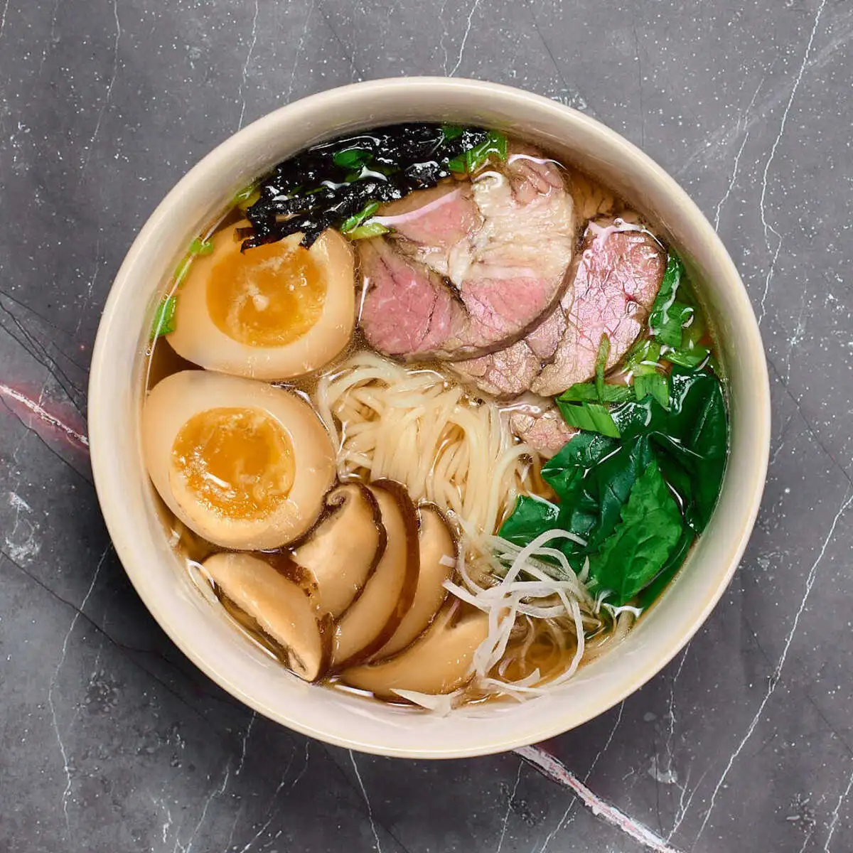 Суп Шио Рамен с говядиной