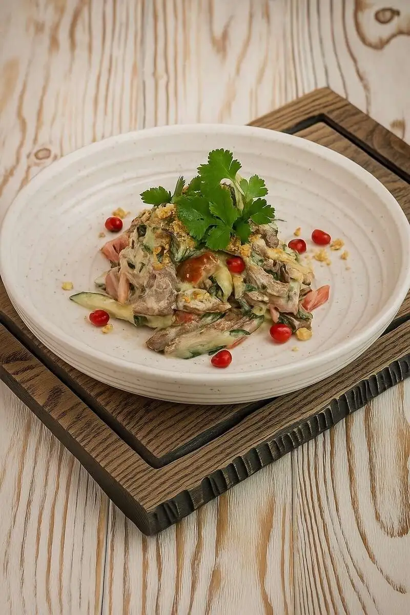 Салат с говядиной и баклажаном 1/240