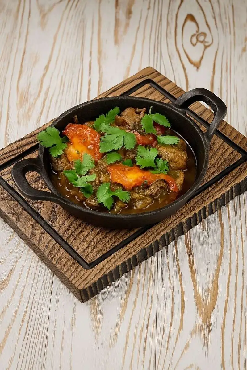 Баранина томленая с томатами 1/200/90