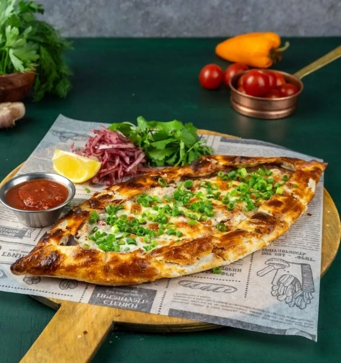 Пиде по-турецки, с курицей