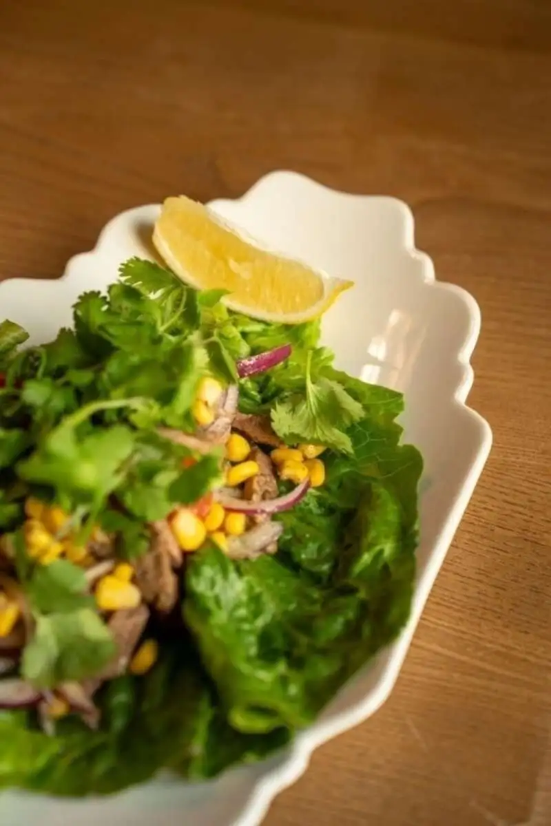 ЛАНЧ САЛАТ МЕКСИКАНСКИЙ С ЯЗЫКОМ