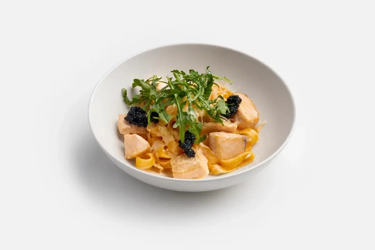 Тальятелле со сливочным лососем