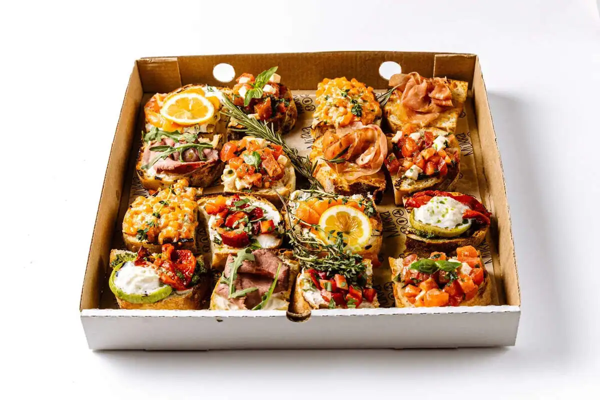 Бокс с мини-брускеттами Mukka