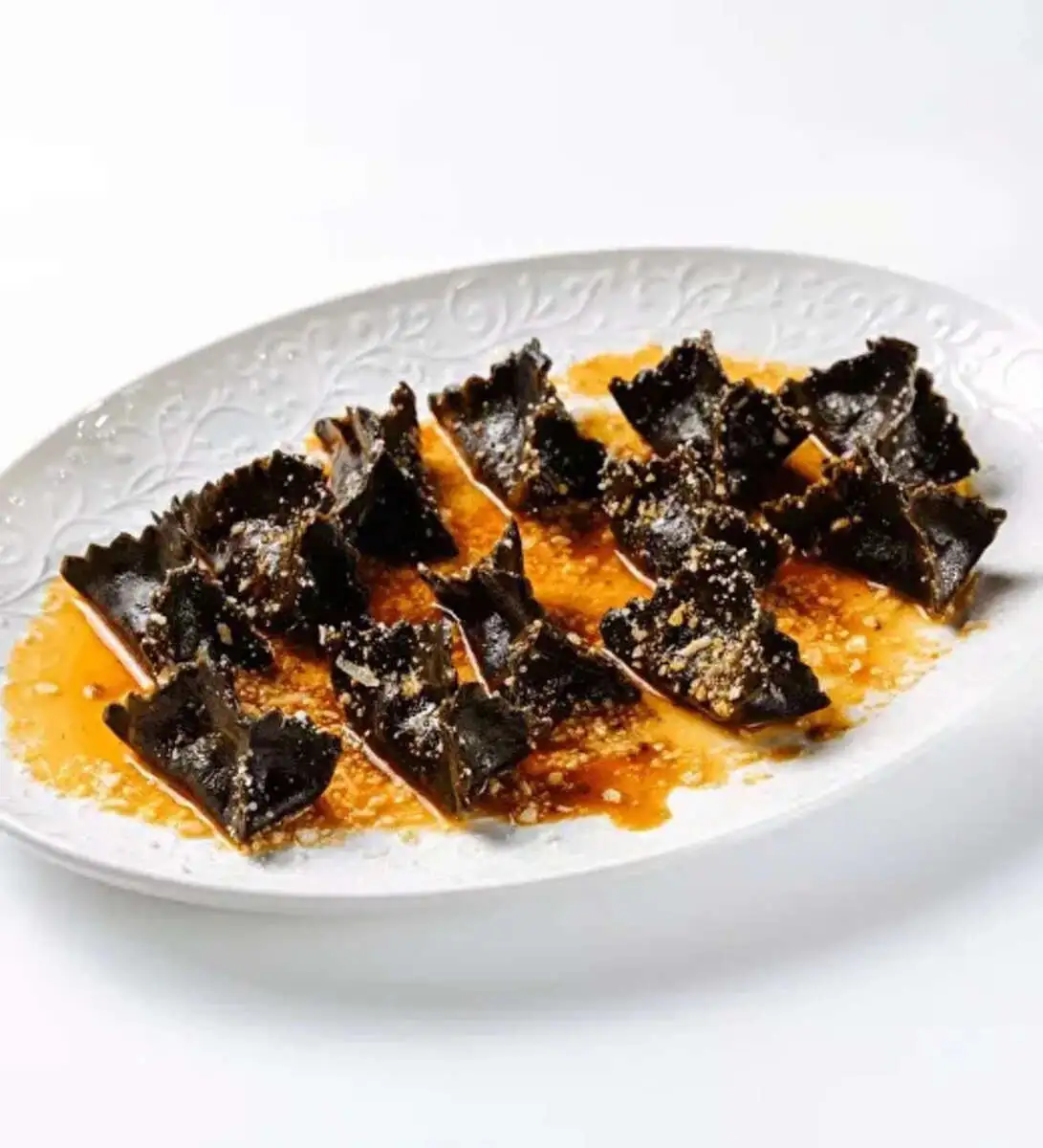 Фаготтини с чернилами каракатицы