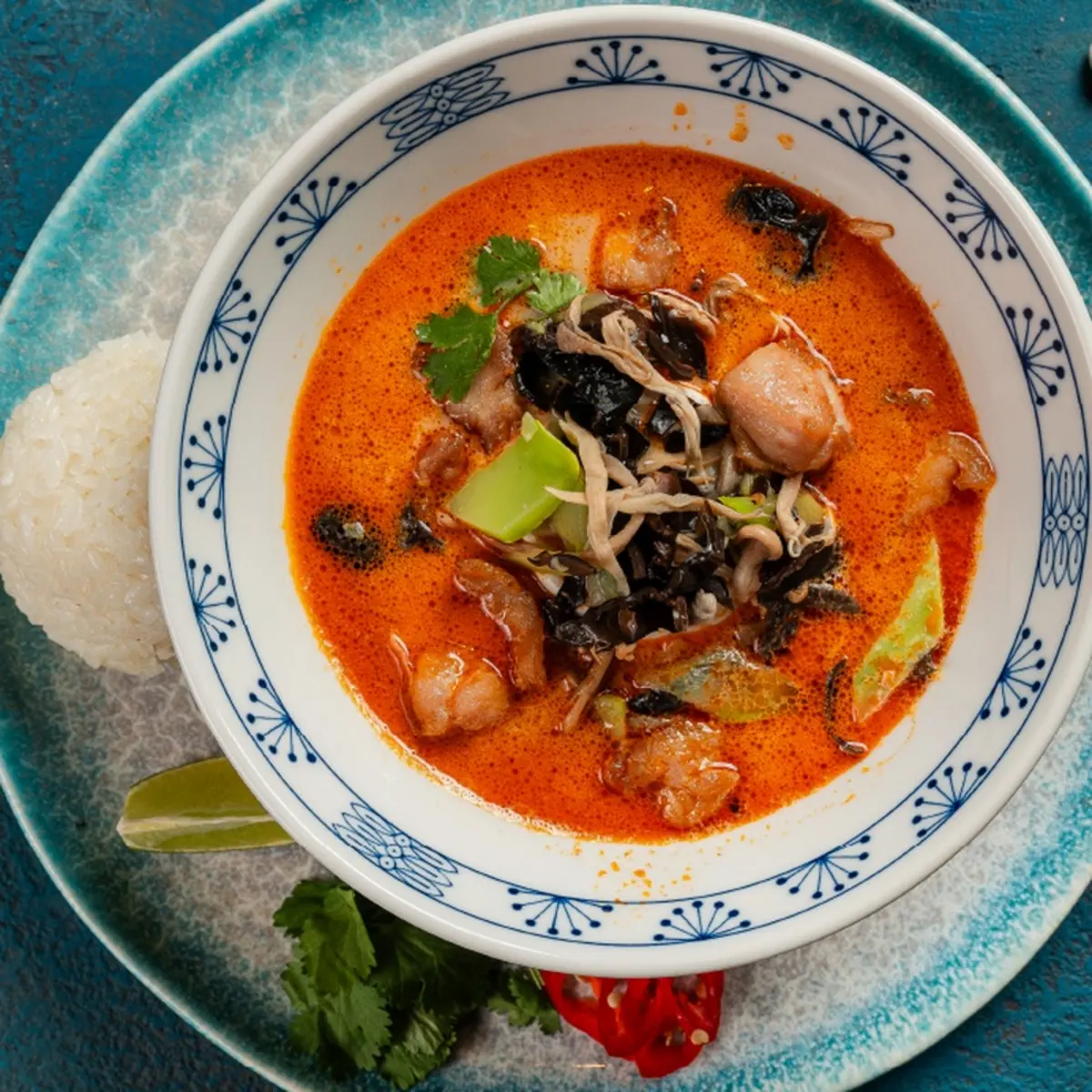 Том Ям с курицей