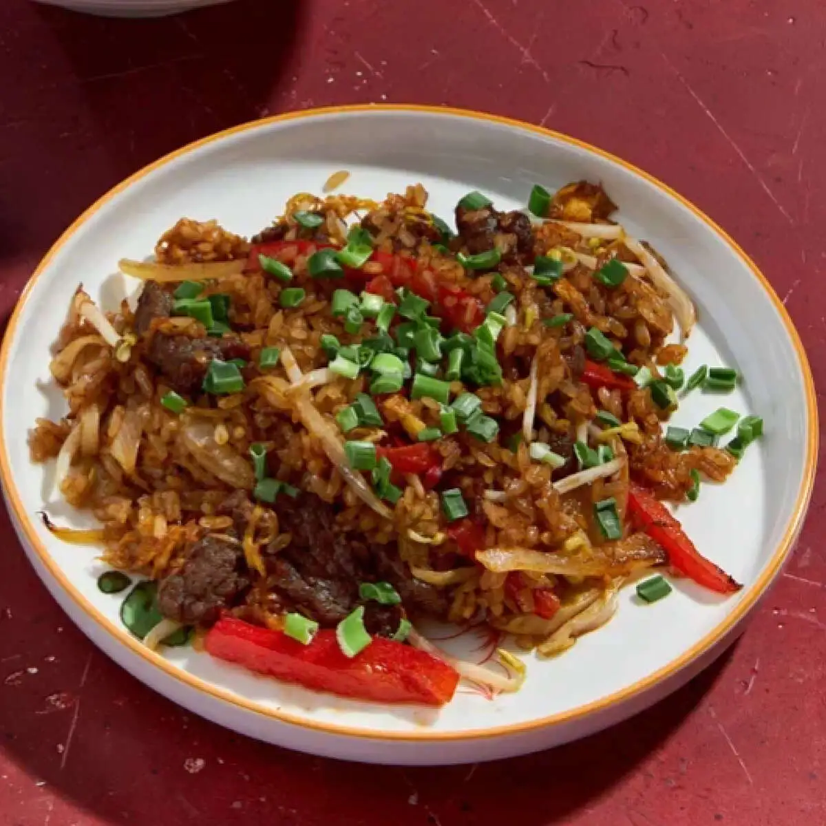 Чаофань с говядиной