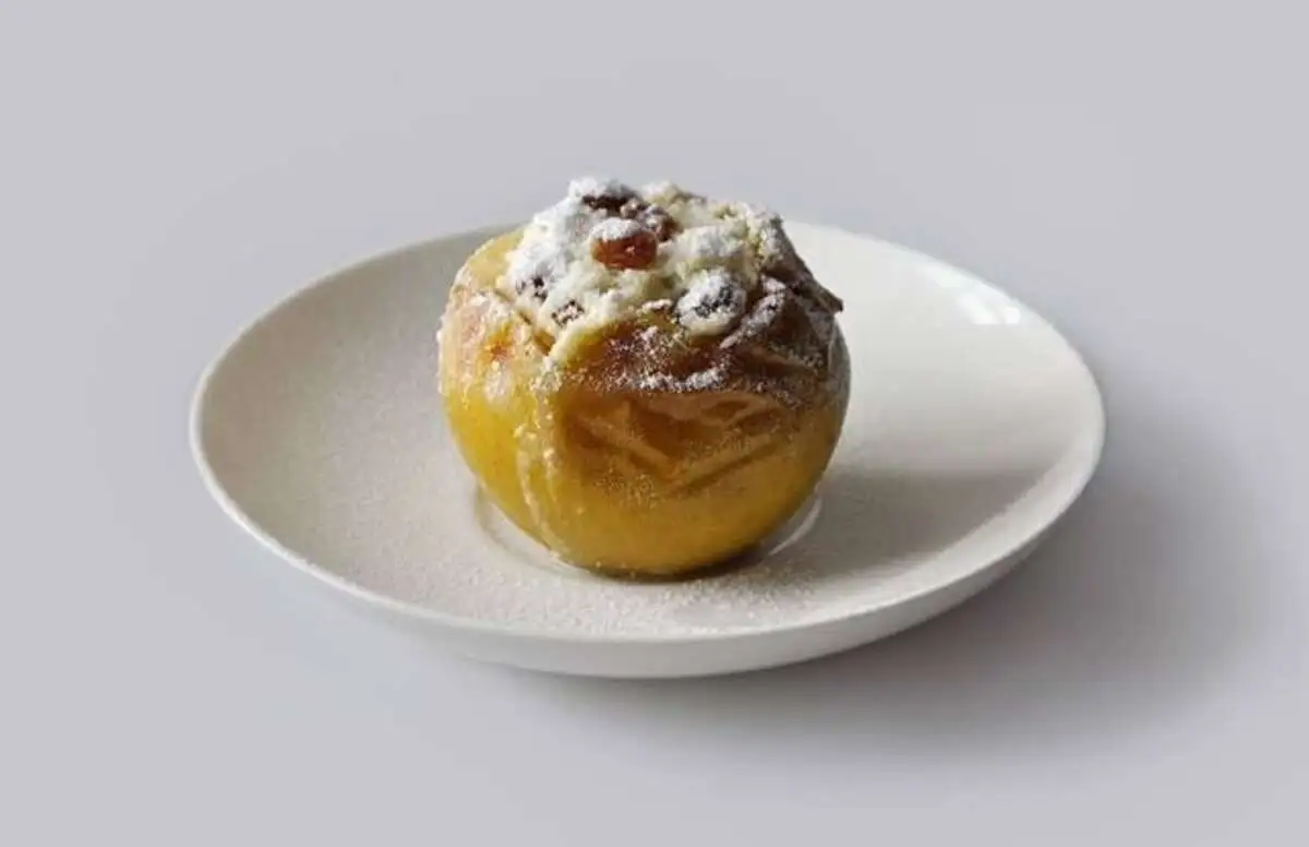 Яблоки печёные с сухофруктами