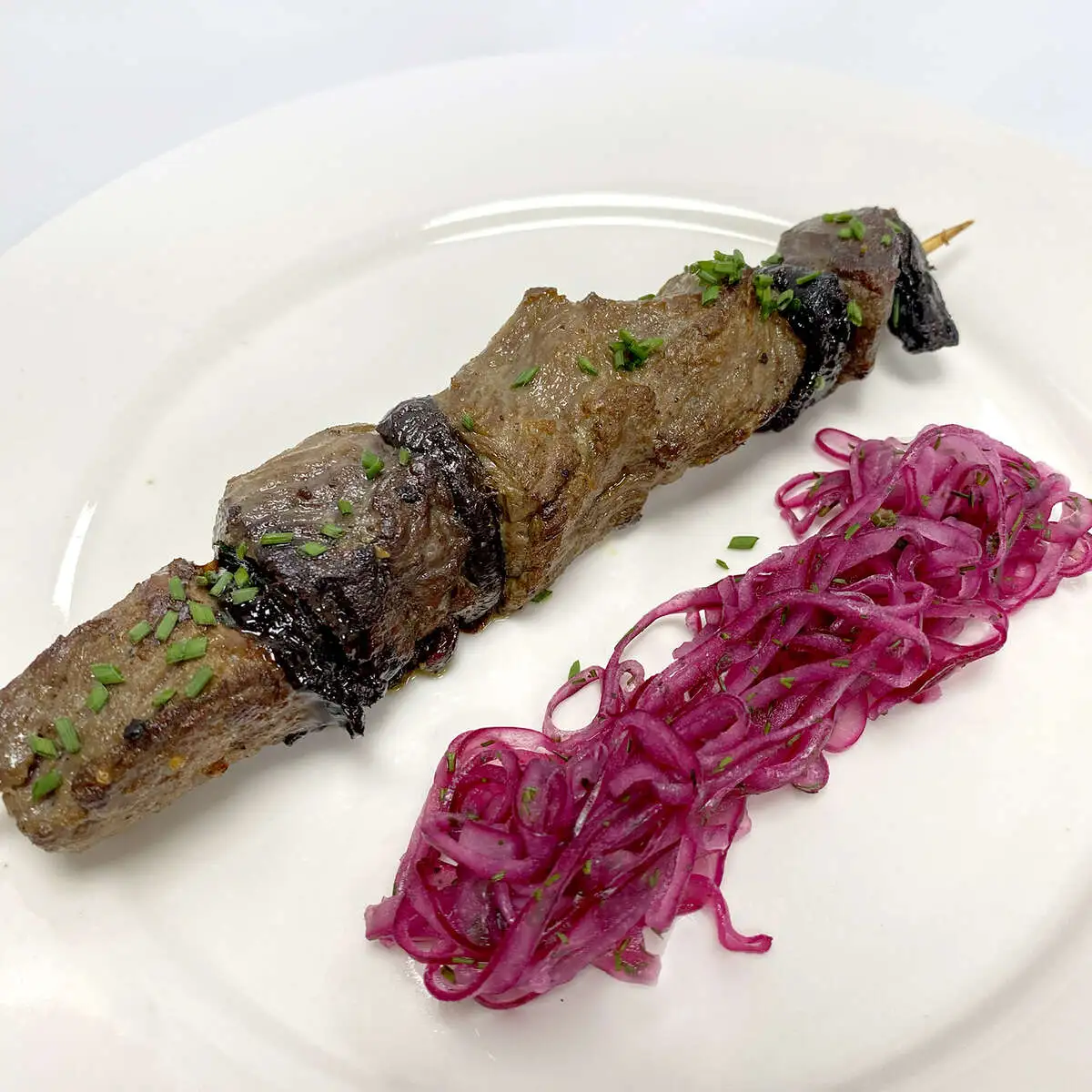 Шашлычок из говядины с черносливом