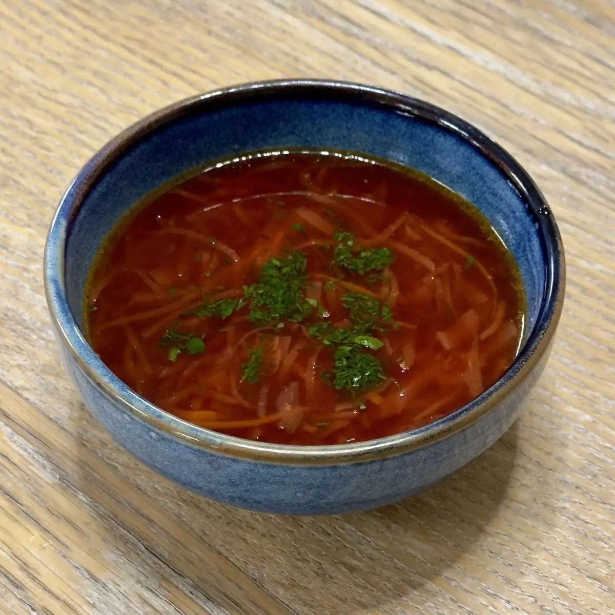 Борщ с курицей и сметаной