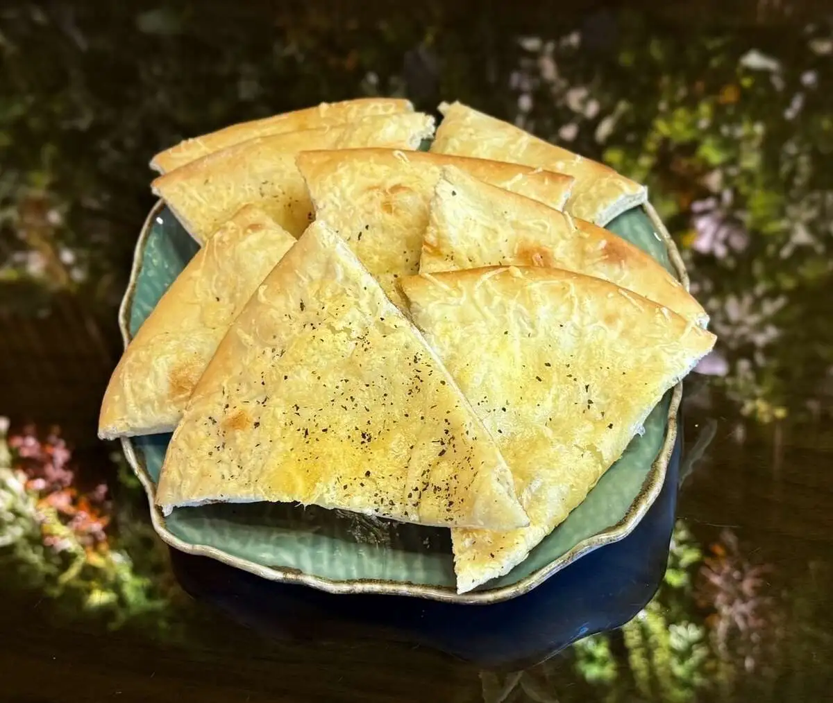 Фокачча с пармезаном и прованскими травами /Focaccia with Parmesan an