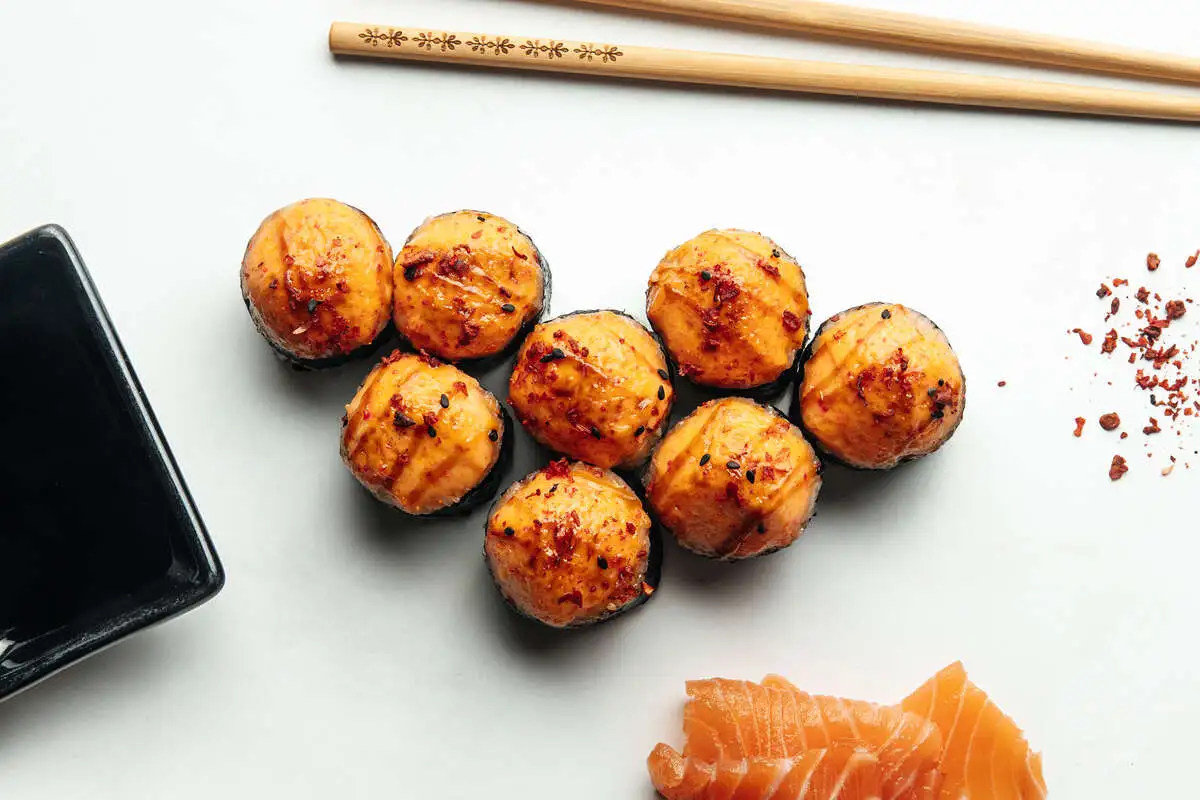 Острый запеченый ролл с угрем