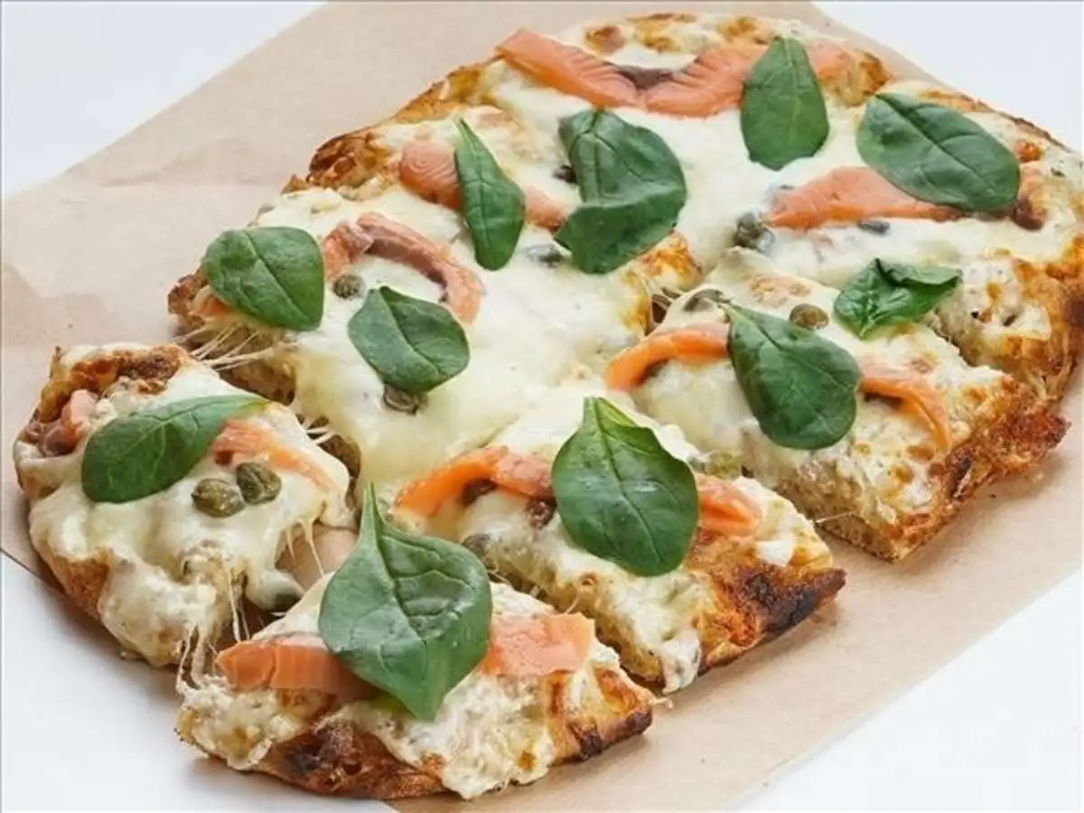 PIZZA Семга шпинат 
