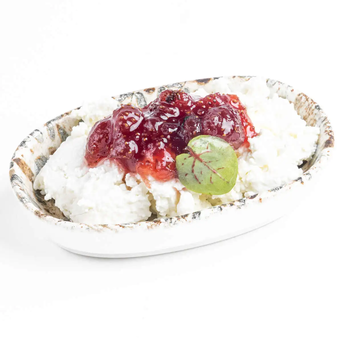 Творог с варением из лесных ягод