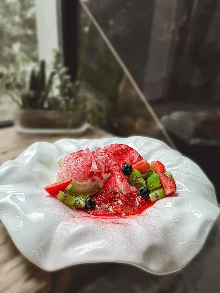 Сырники-мусс с клубникой и киви