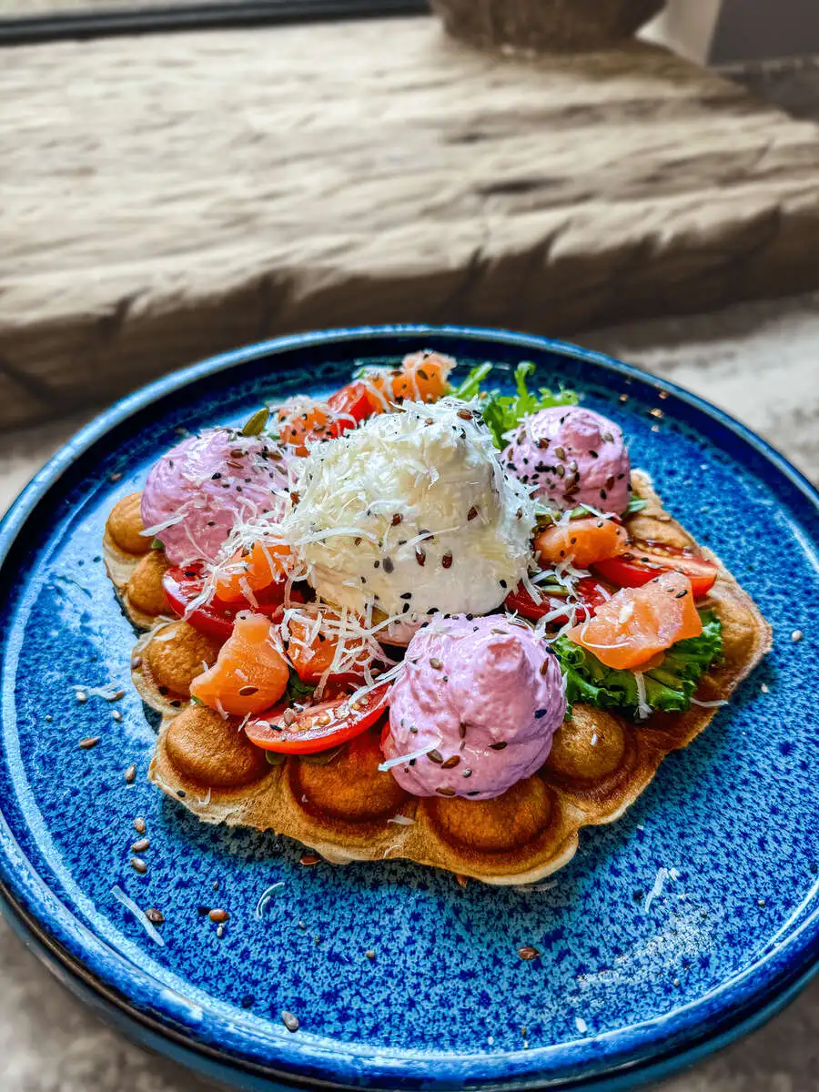 Гонконгская вафля с семгой