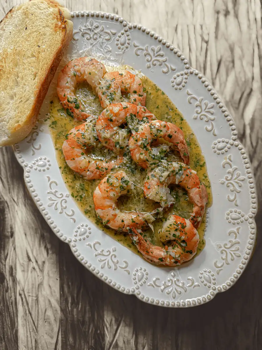 Тигровые креветки в соусе пиль-пиль