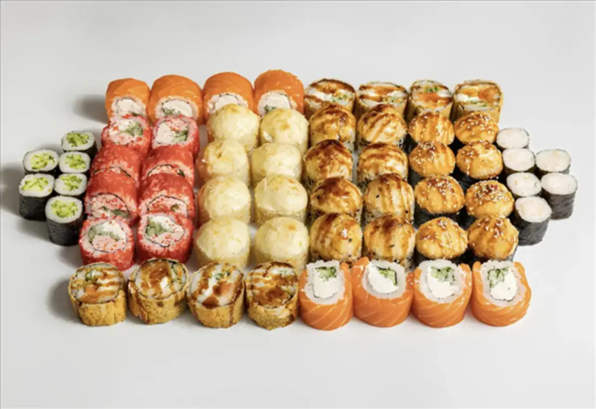 На компанию