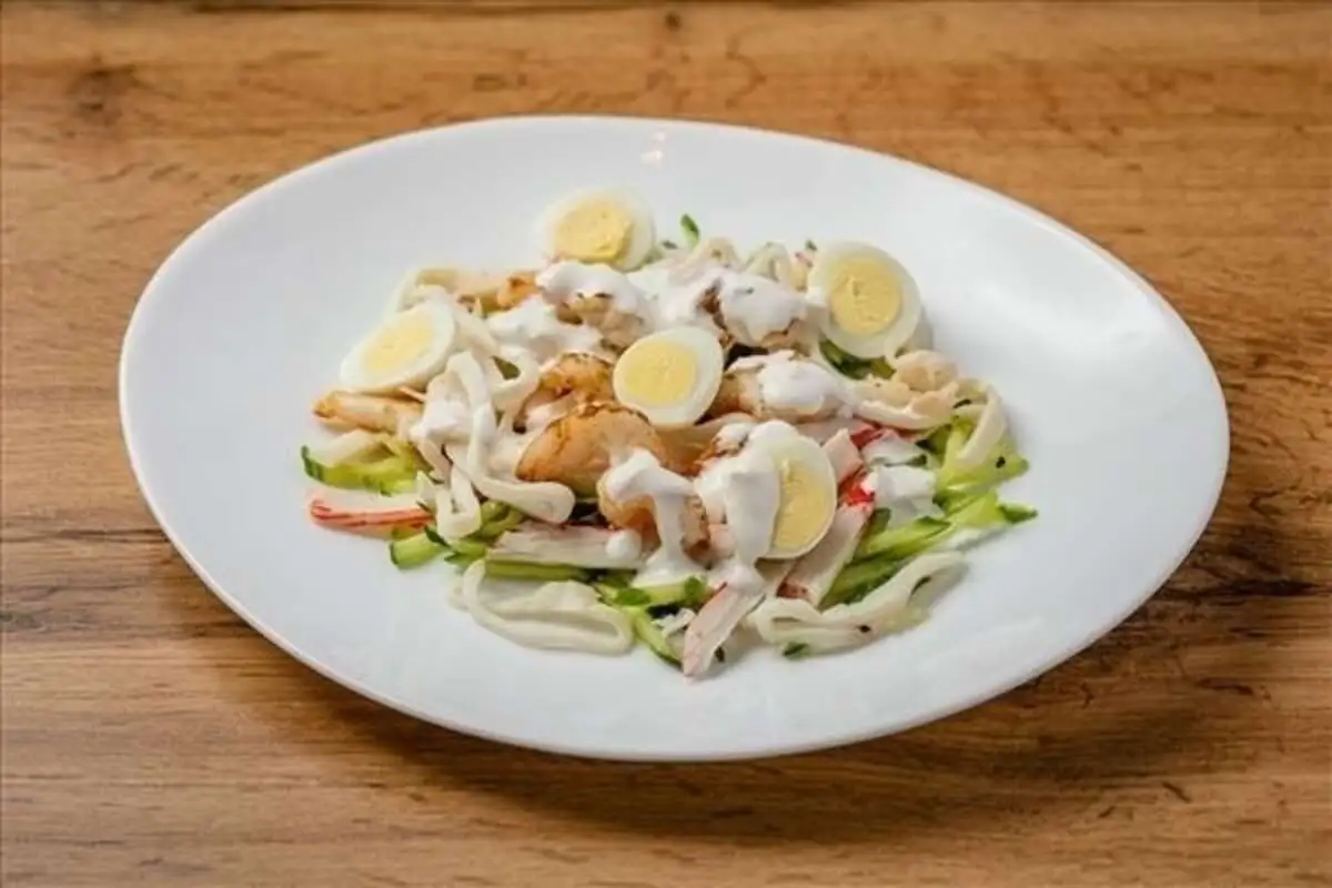 Салат "Морское изобилие"