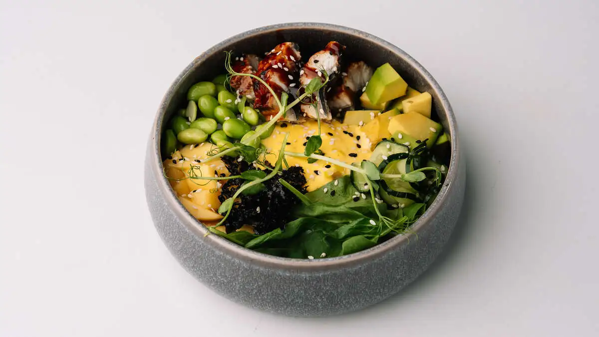 Поке с угрём