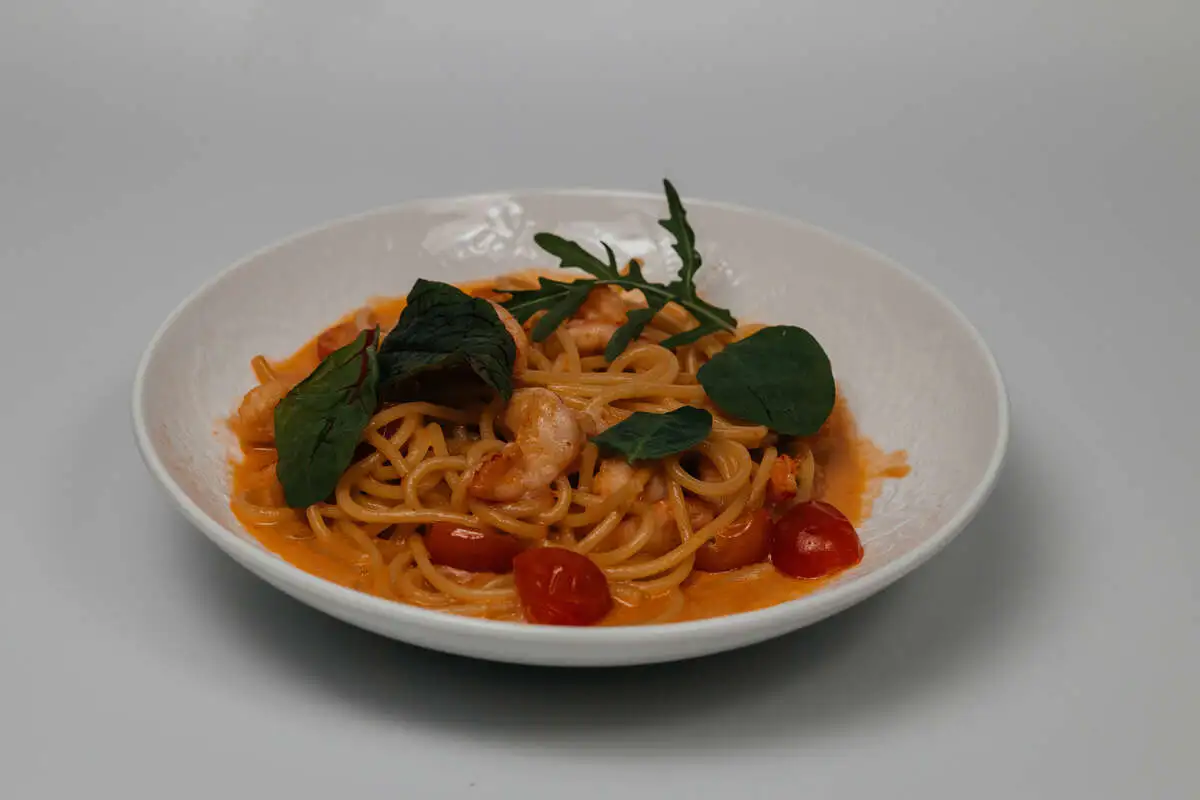 Спагетти с креветками