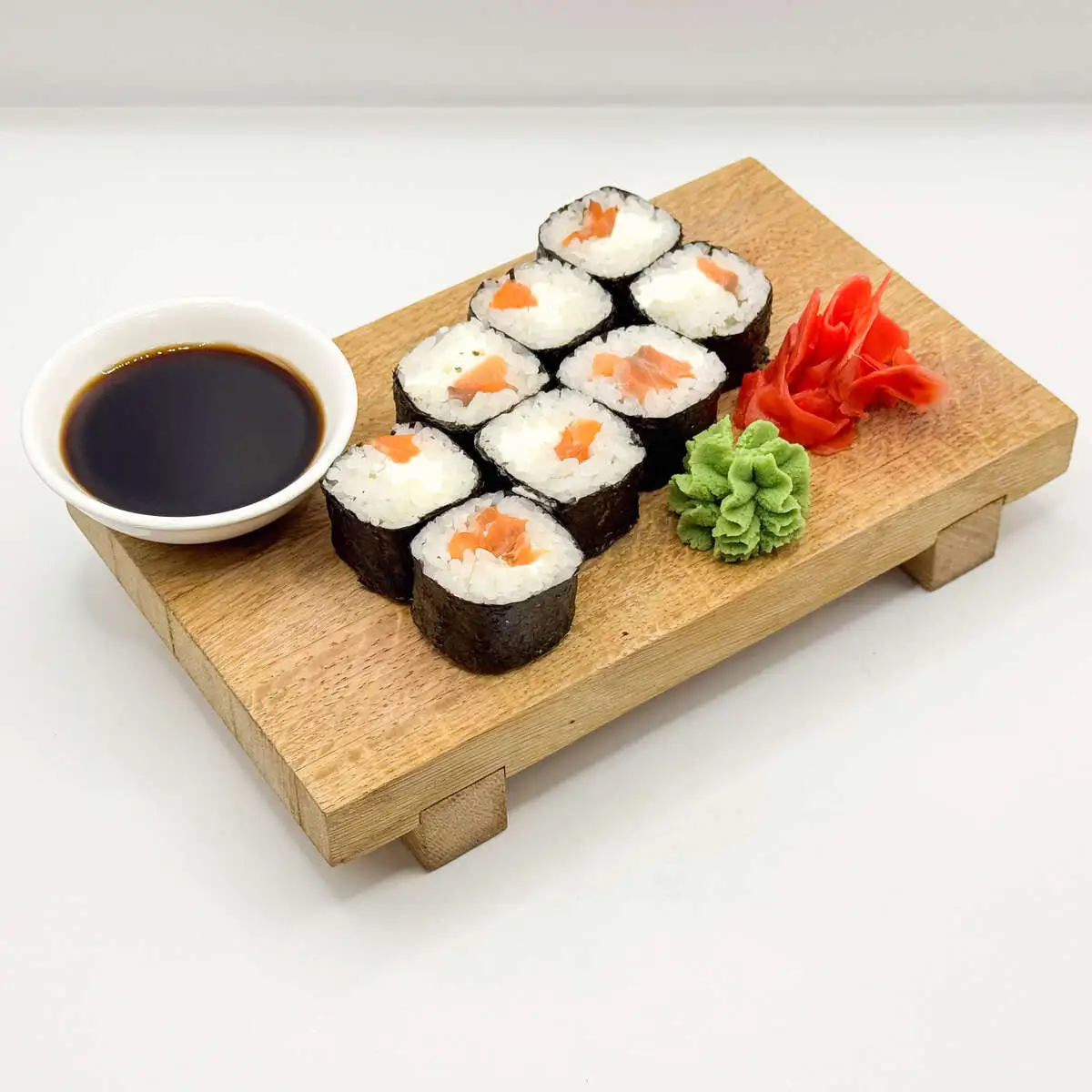 Ролл с семгой