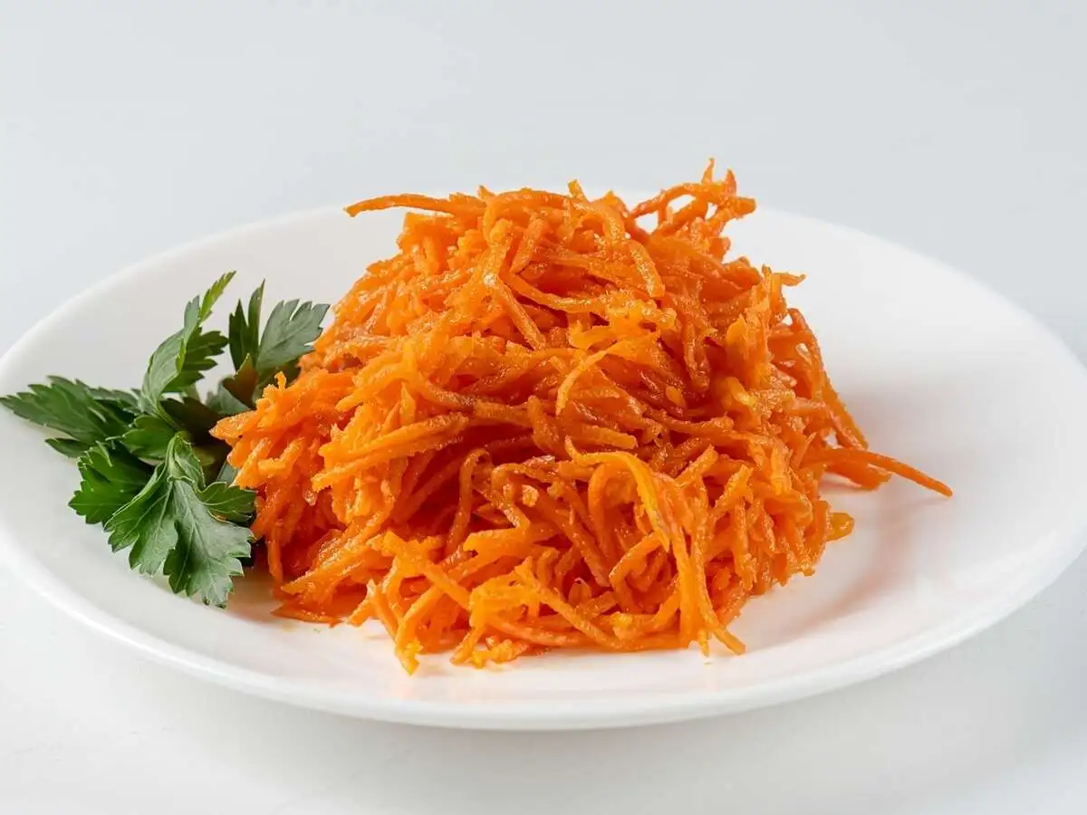 Салат из моркови с маслом