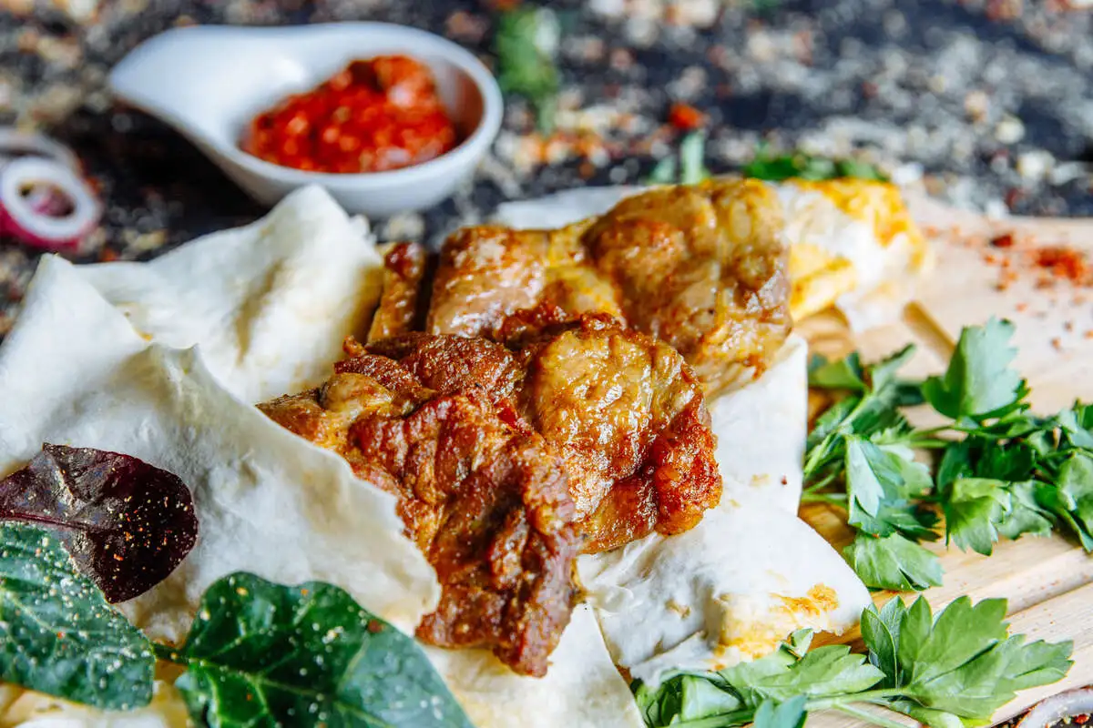 Шашлык из cвинoй шейки