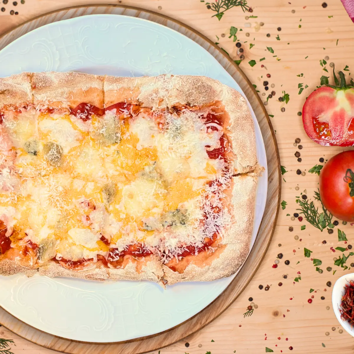 Римская пицца 4 сыра