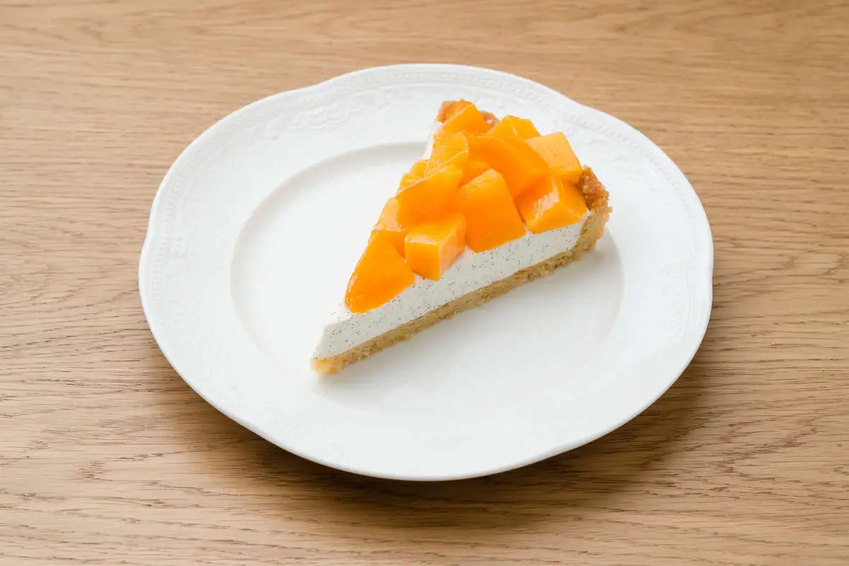 Тарт с сезонными ягодами