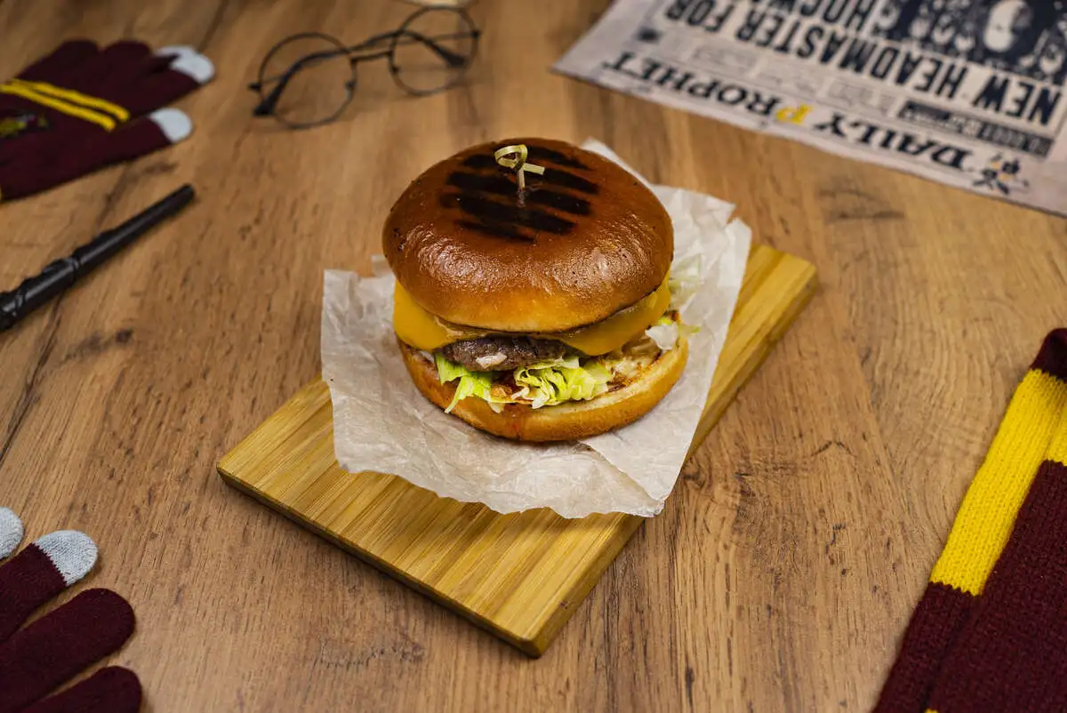 "Косой переулок"