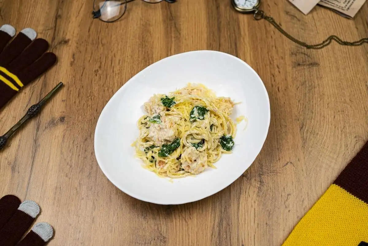 Паста со шпинатом и креветками
