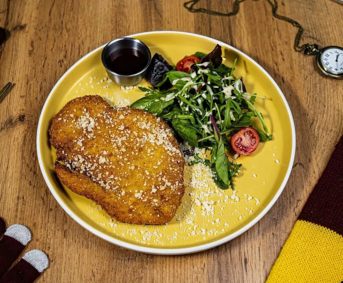Шницель с брусничным элексиром