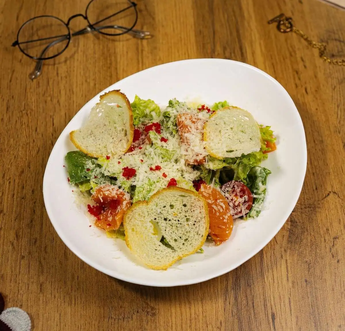 Цезарь с лососем