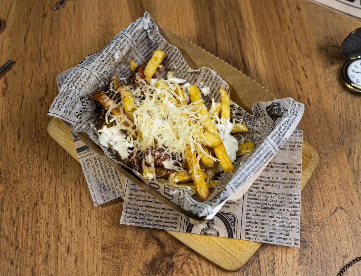 Картошечка с беконом под сливочным соусом