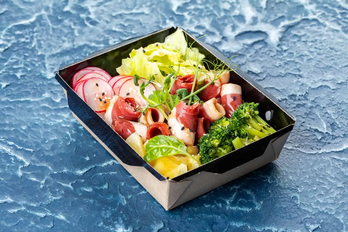 Поке с копченой уткой