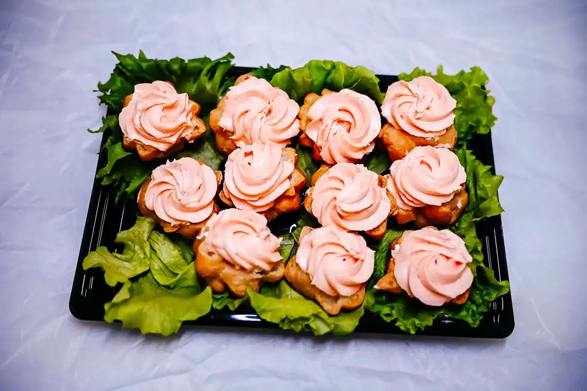 Набор профитроли с мусом из семги XL-10шт