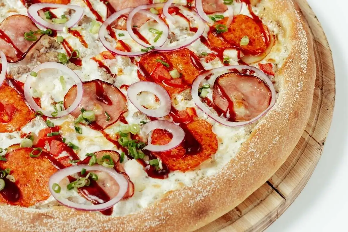 Пицца нокаутирующая Чака