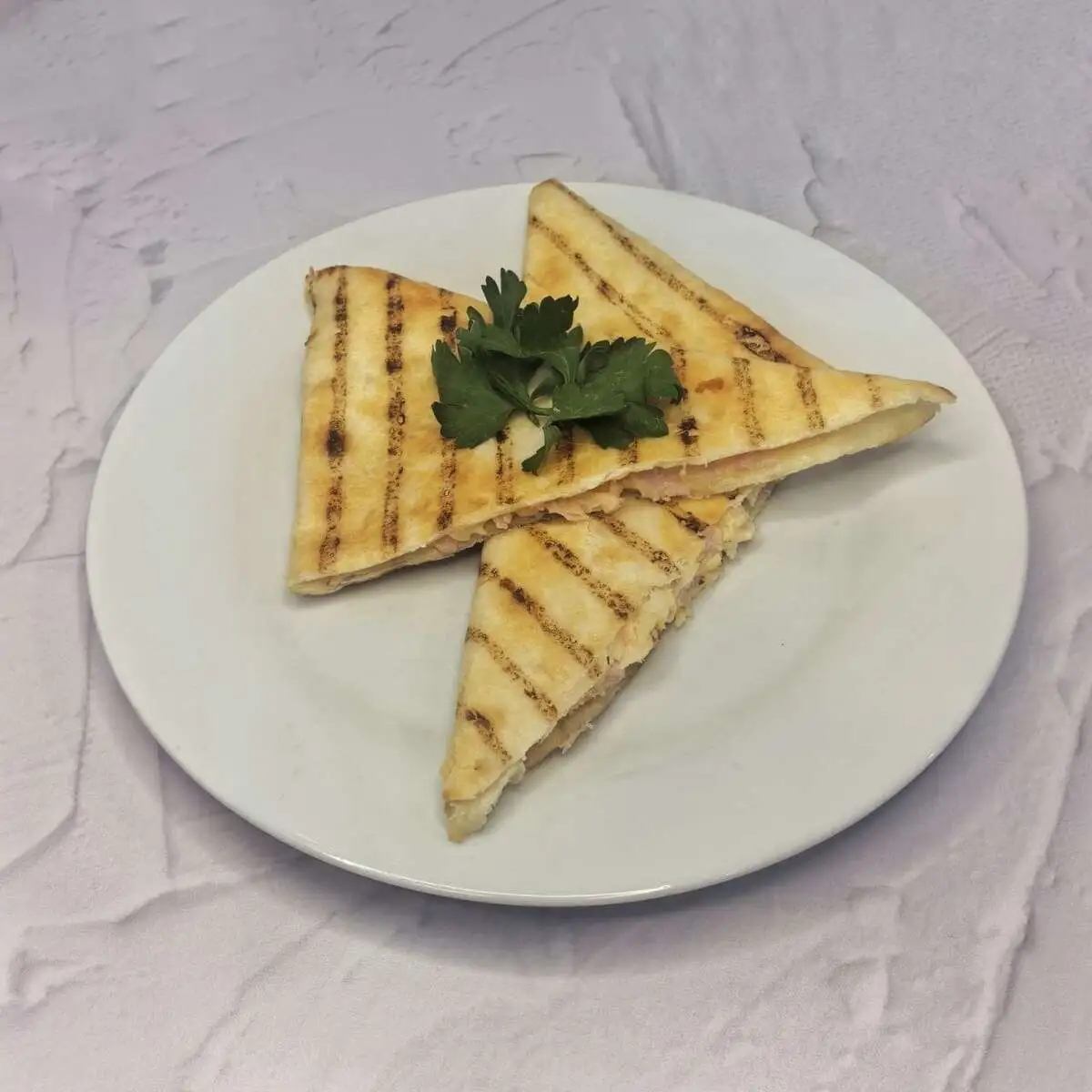 Тортилья с ветчиной и сыром